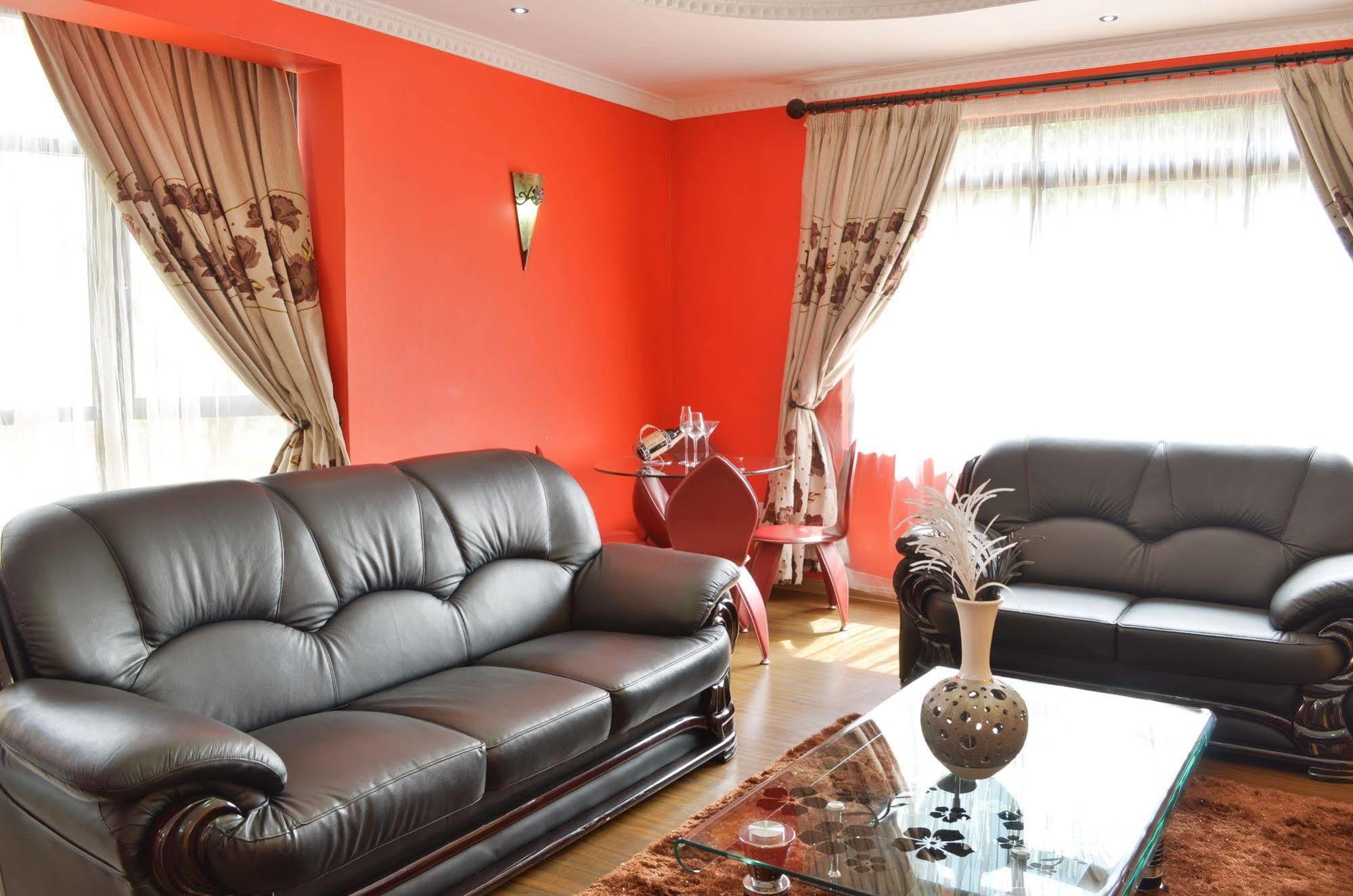 Fahari Palace Serviced Apartments Найроби Экстерьер фото